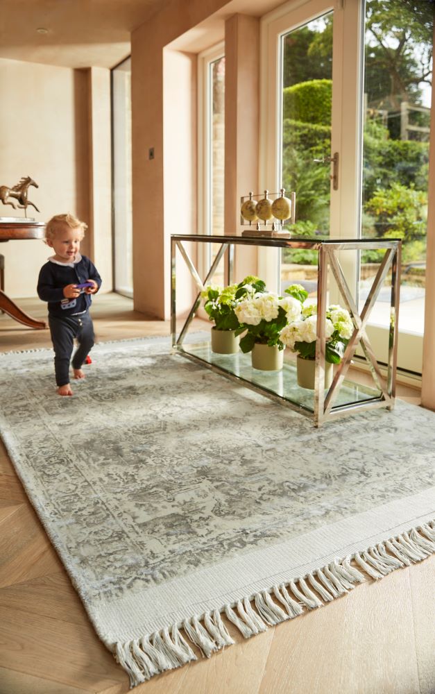 Vintage Fringe- Mocha / Oyster - Rug Guru- Phoenox Rugs