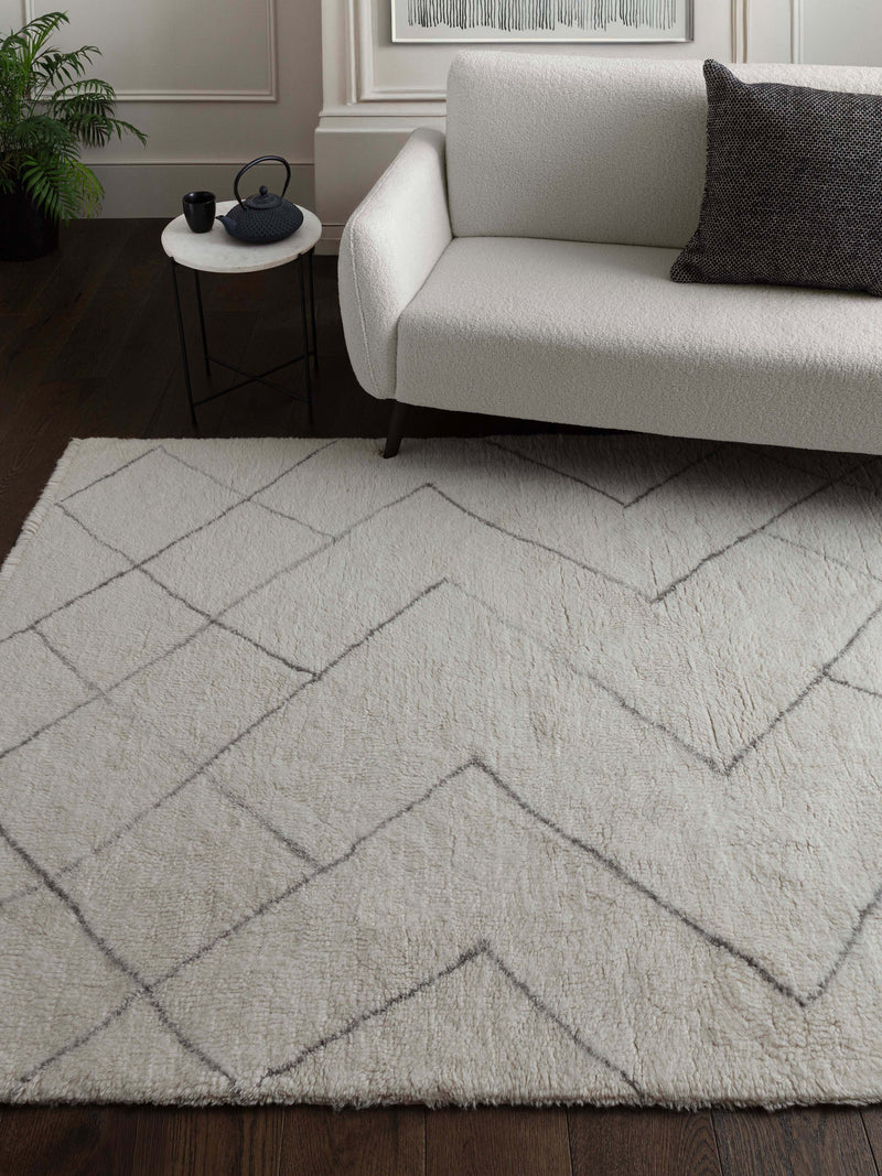 Azera - Rhombus- Shaggy-  Asiatic London