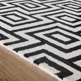 Labyrinth - Black / White -  Phoenox Rugs