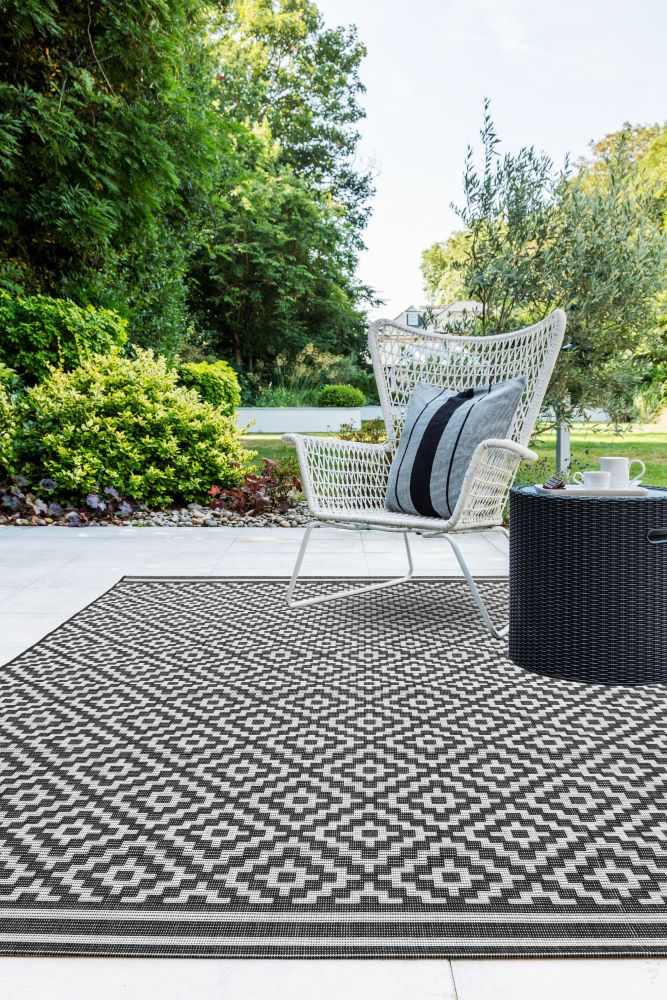 Patio- Indoor / Outdoor - PAT12 Diamond Mono - Asiatic London