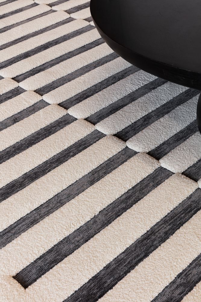 Valley - 09- Charcoal / Ivory Build -   Asiatic London